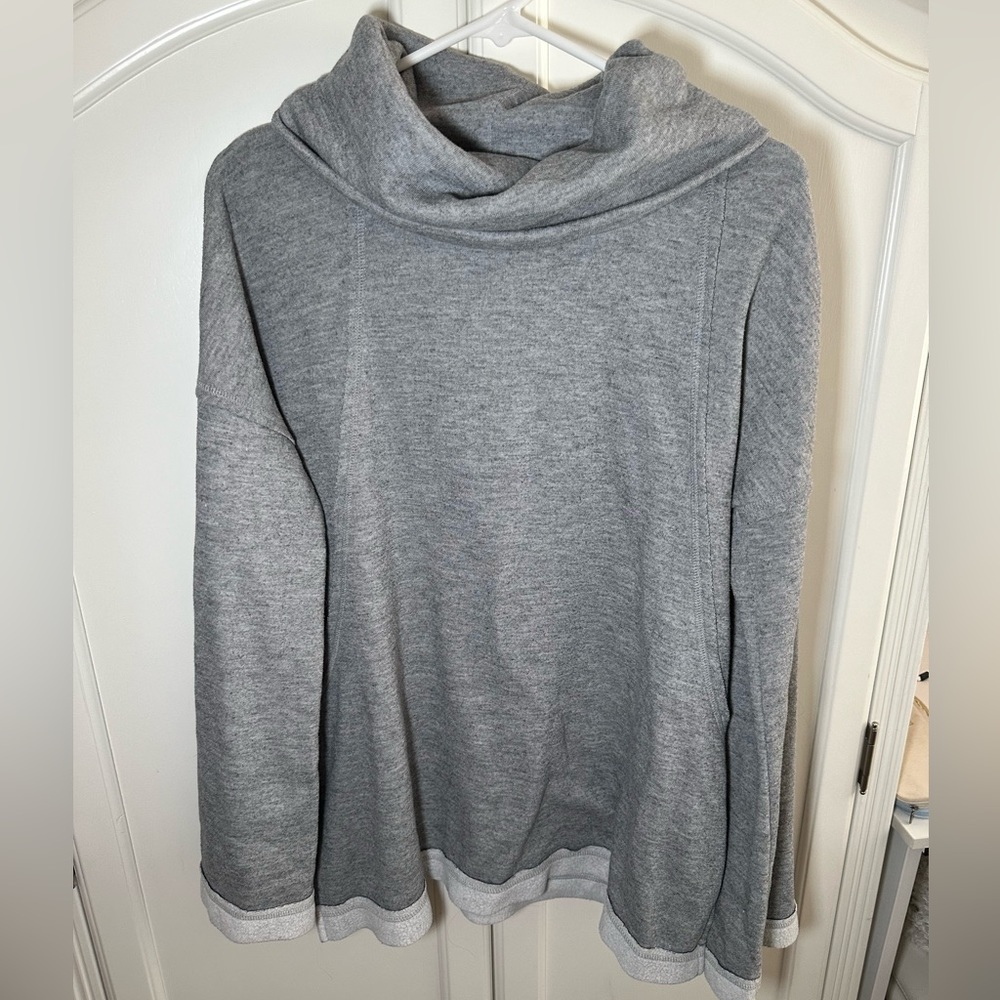 Caslon grey sweater
